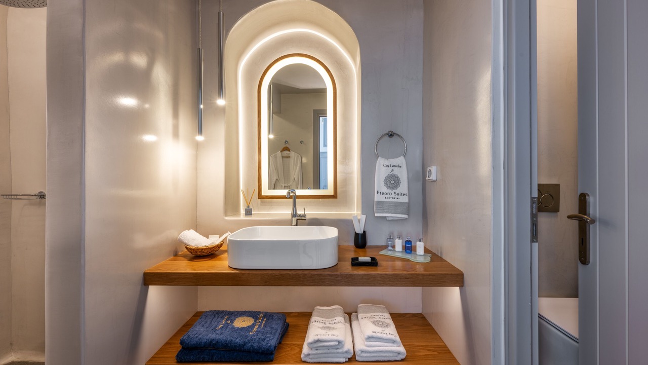 Photo of Bathroom in Imerovigli