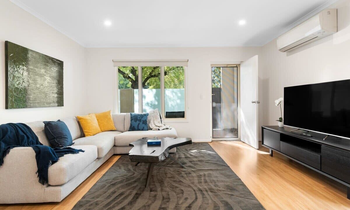 Photo of Livingroom in Adelaide Central Business District