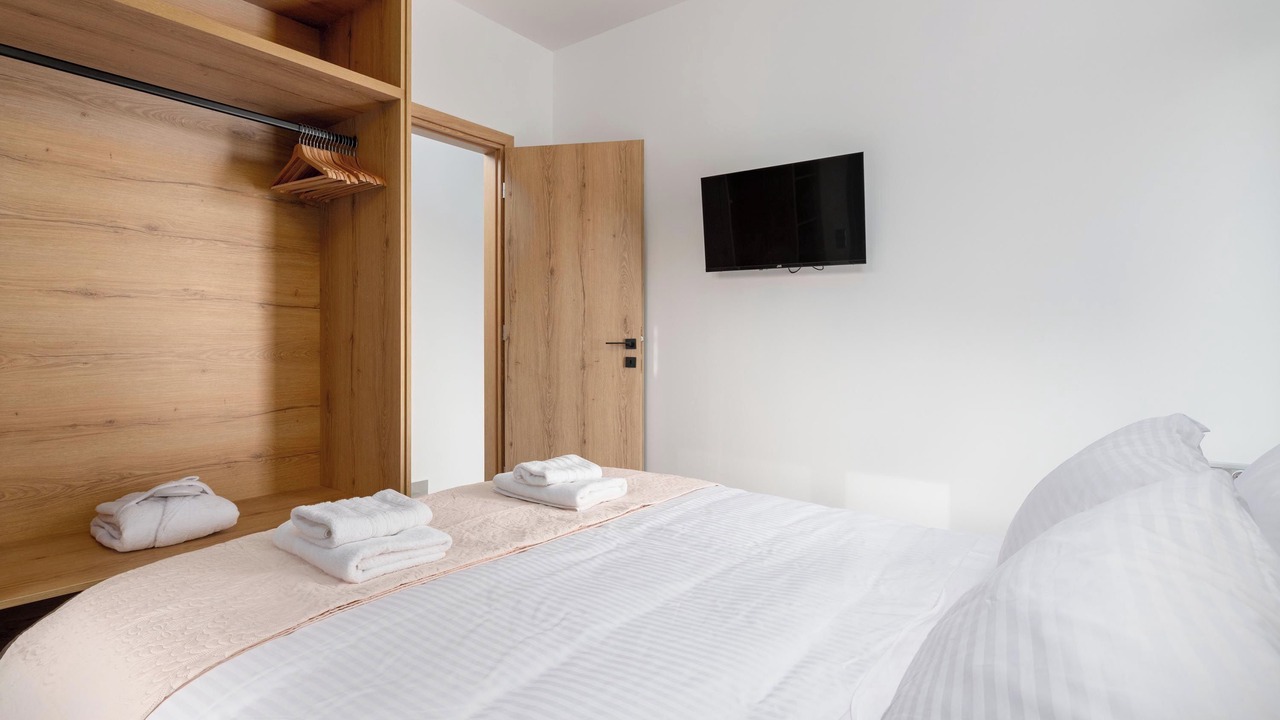 Photo of Bedroom in Petaloudes
