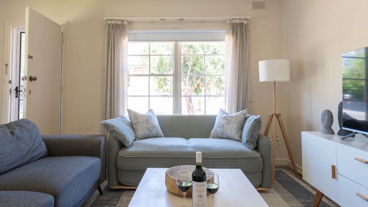 Photo of Livingroom in Glenelg