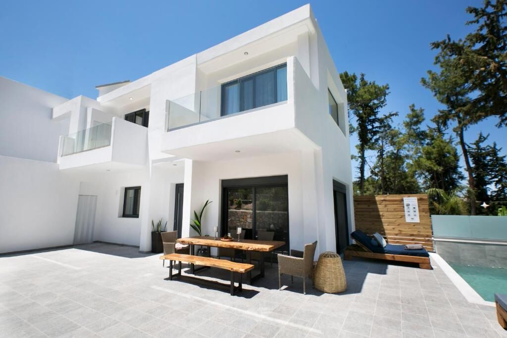 Photo of Outdoor in Ixia