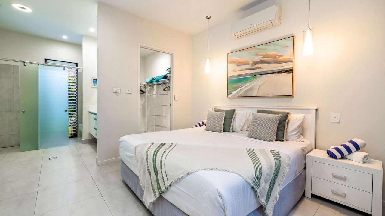 Photo of Bedroom in Palm Cove