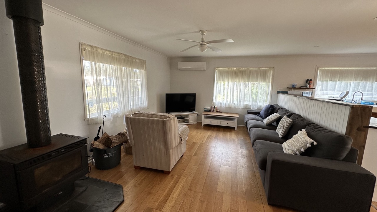 Photo of Livingroom in Golden Beach