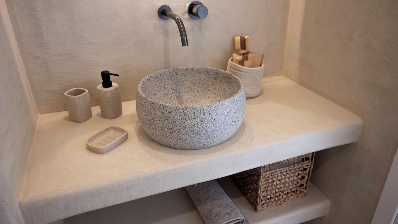 Photo of Bathroom in Kamari