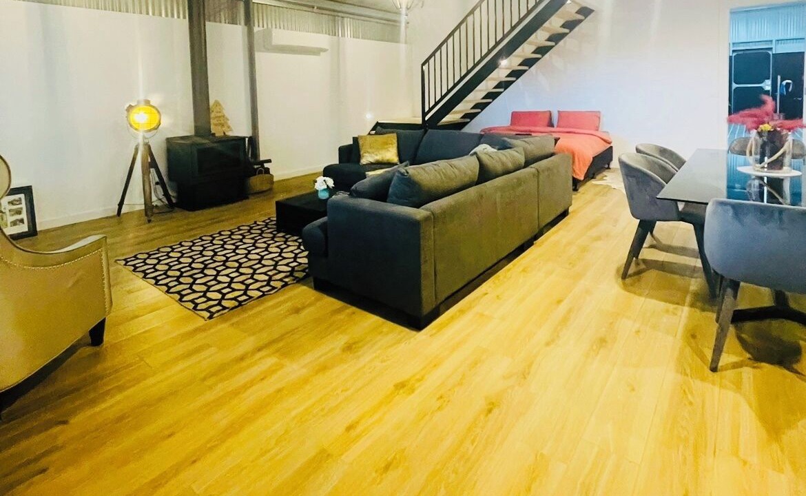 Photo of Livingroom in Elphinstone