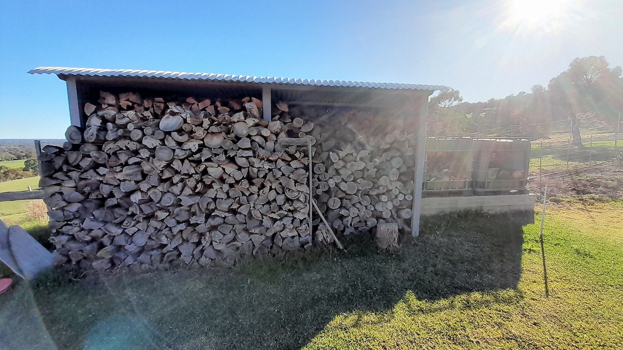 Photo of Outdoor in Baskerville