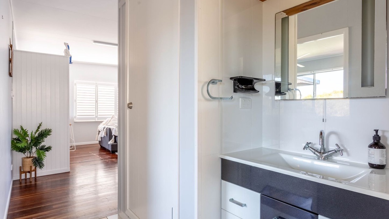 Photo of Bathroom in Lammermoor Beach