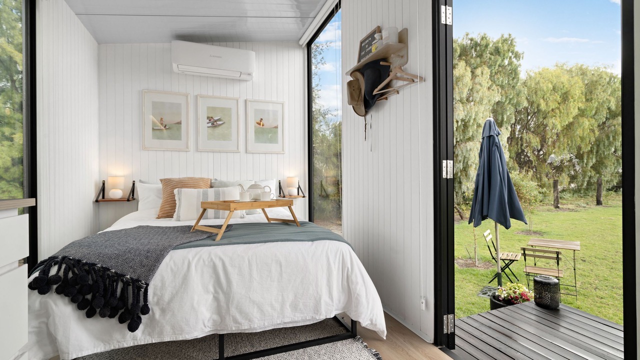 Photo of Bedroom in Lake Charm