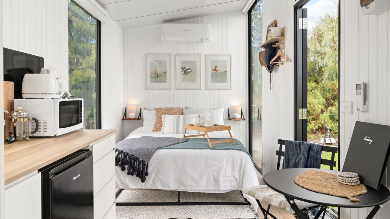 Photo of Bedroom in Lake Charm