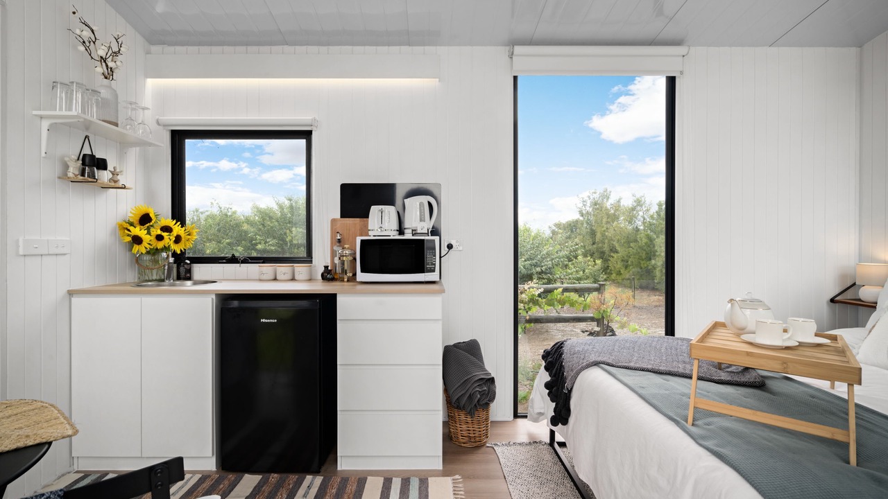 Photo of Bedroom in Lake Charm