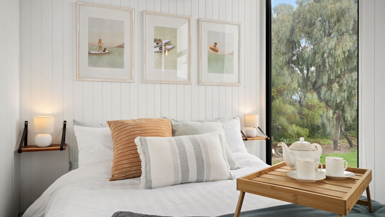 Photo of Bedroom in Lake Charm