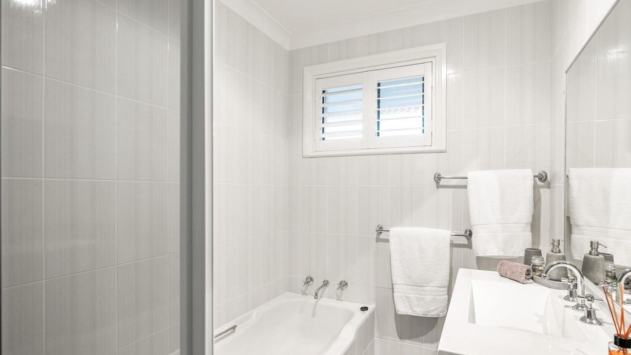Photo of Bathroom in Narrawallee