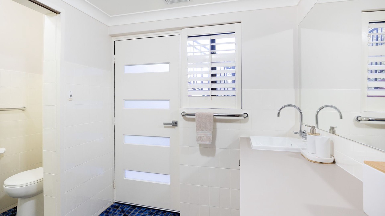Photo of Bathroom in Narrawallee