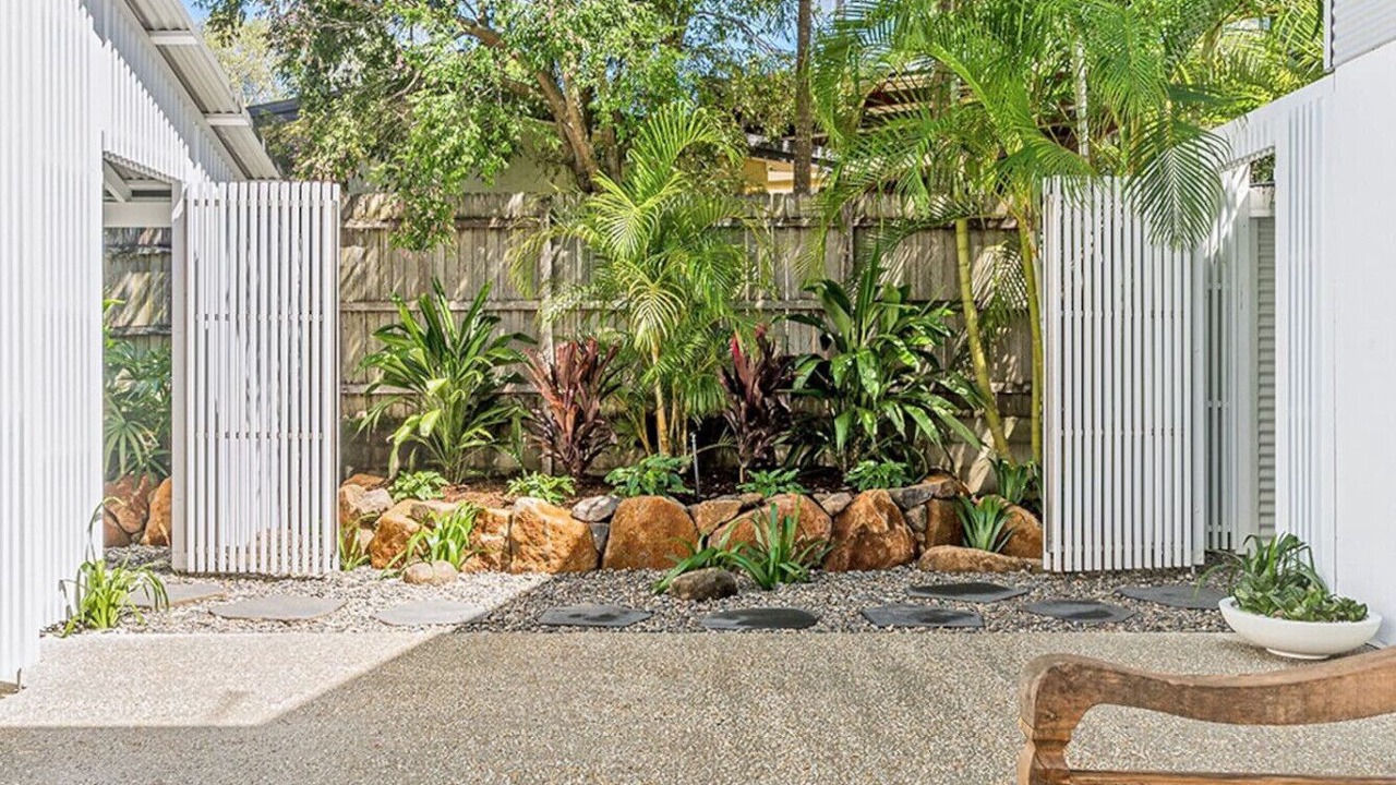 Photo of Patio Balcony in South Golden Beach
