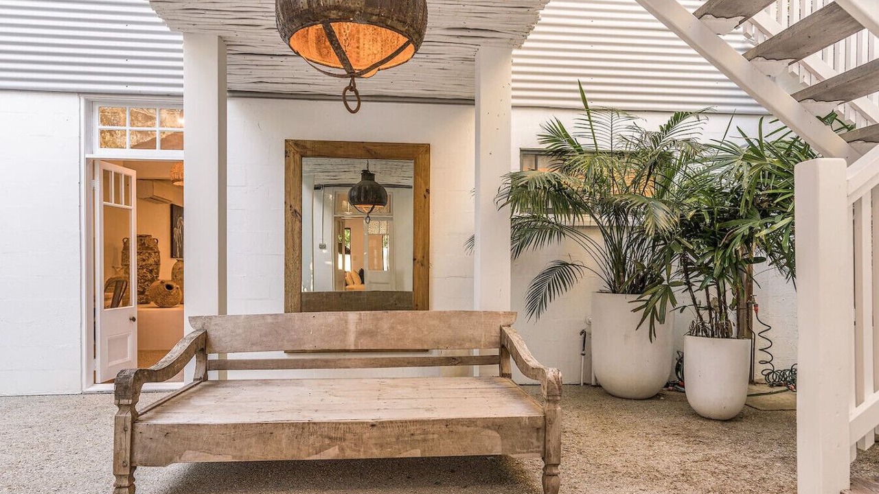Photo of Patio Balcony in South Golden Beach
