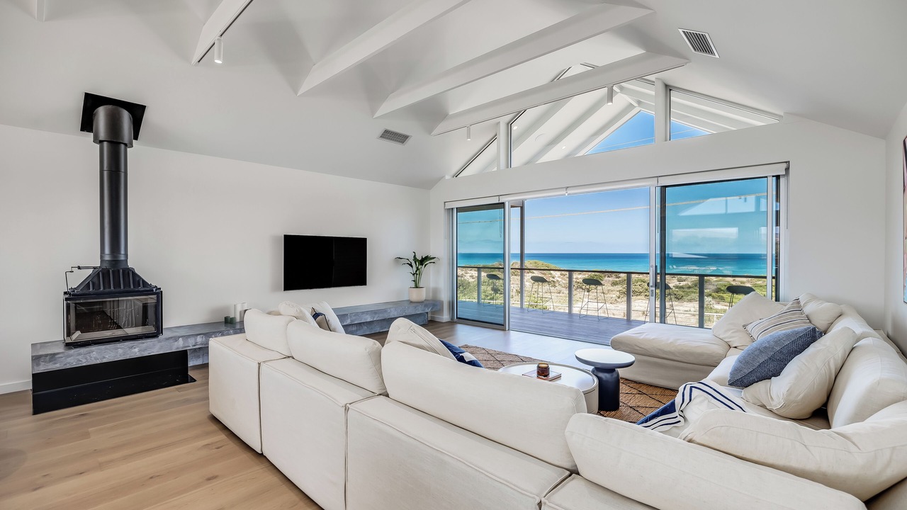 Photo of Livingroom in Silver Sands