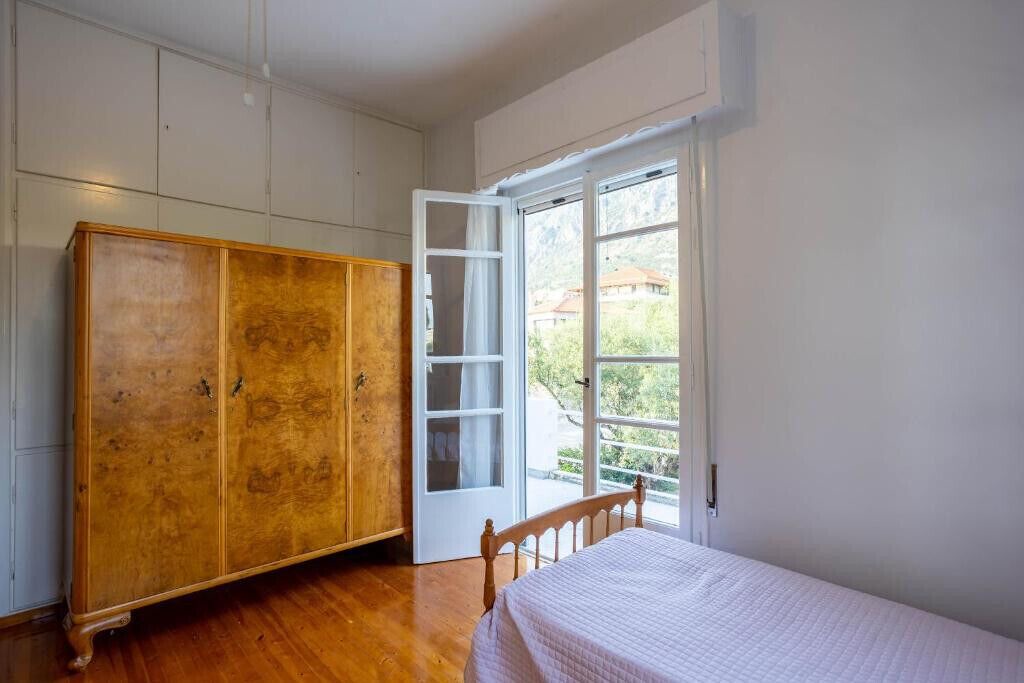 Photo of Bedroom in Diasella