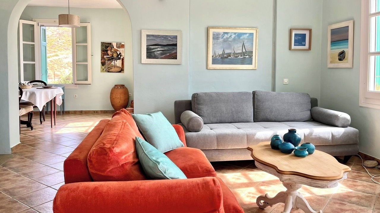 Photo of Livingroom in Ydrousa