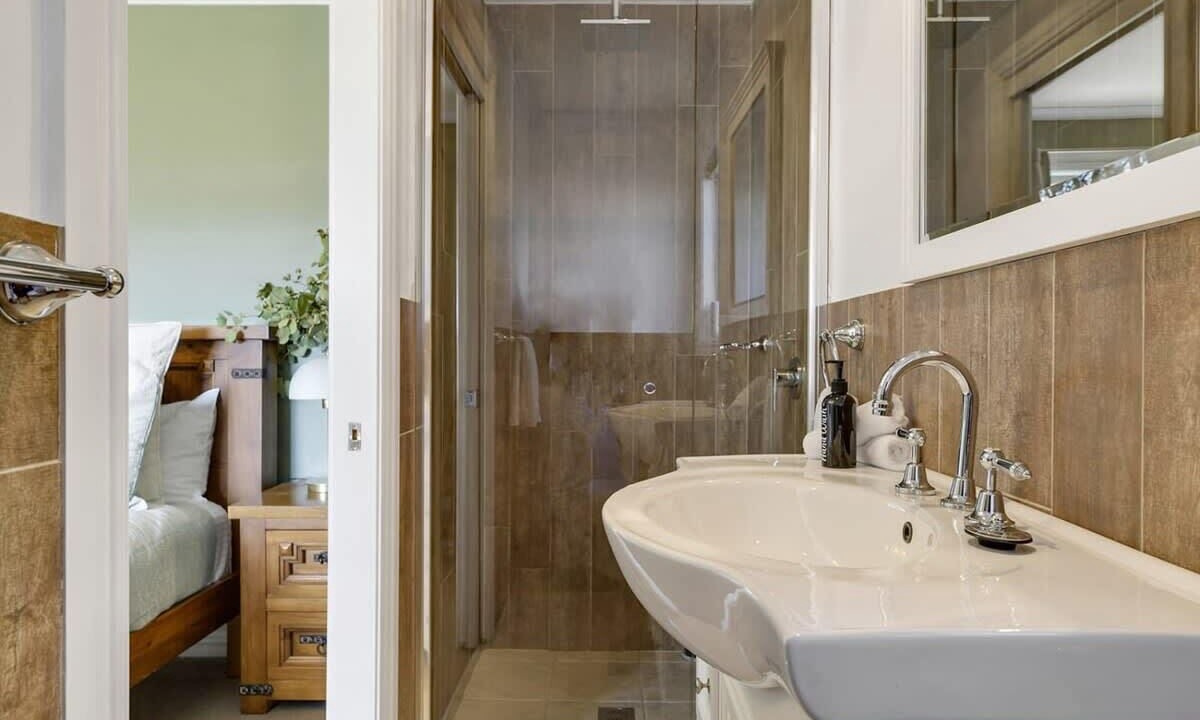 Photo of Bathroom in Canobolas
