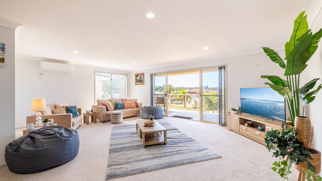 Photo of Livingroom in Fingal Bay