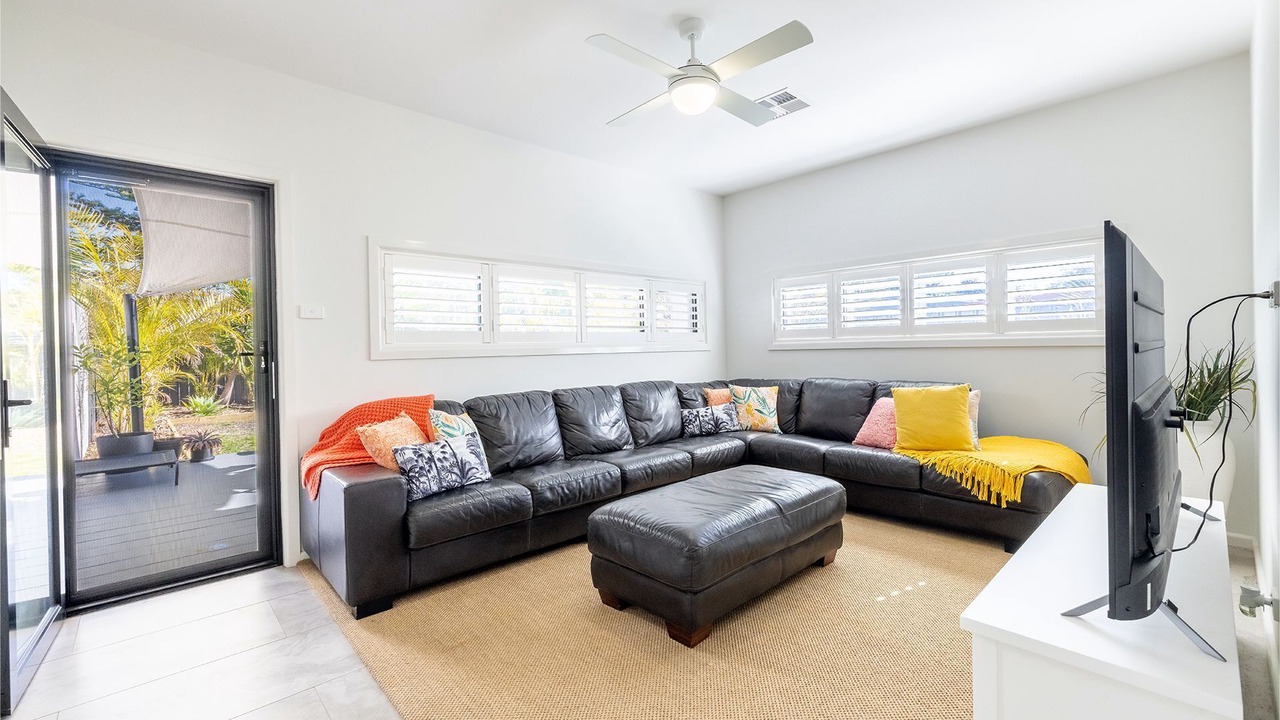 Photo of Livingroom in Salamander Bay