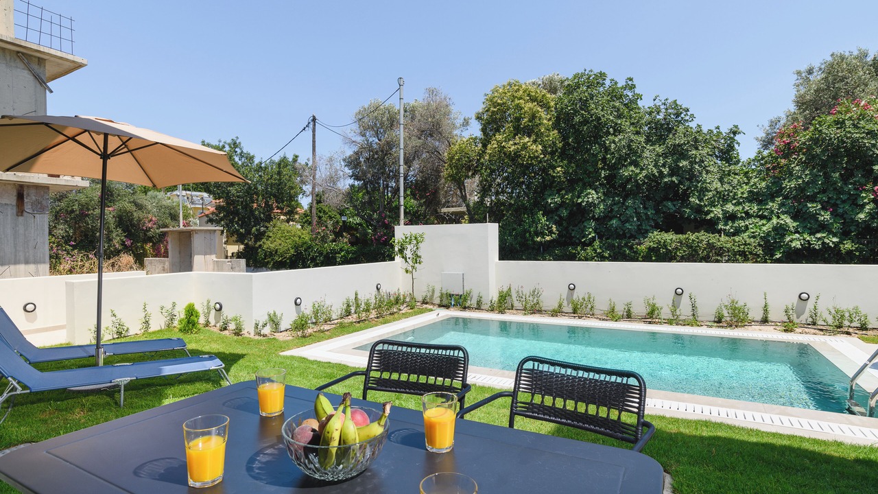 Photo of Outdoor in Ixia