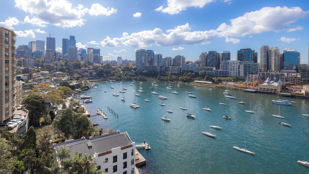 Photo of Others in McMahons Point