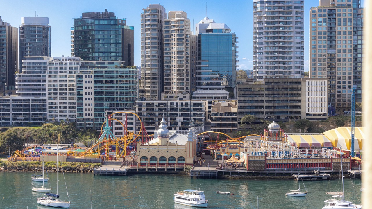 Photo of Others in McMahons Point
