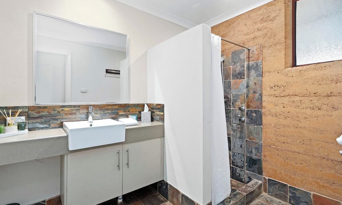 Photo of Bathroom in Quedjinup