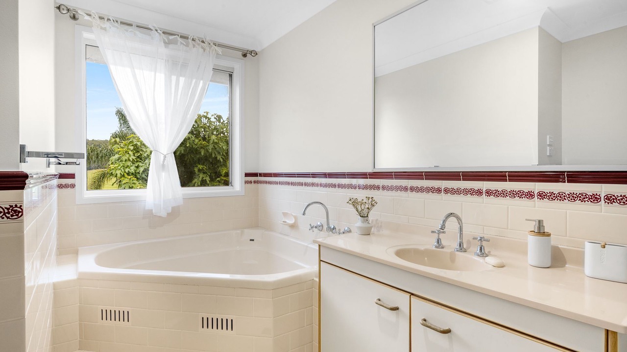 Photo of Bathroom in Far Meadow
