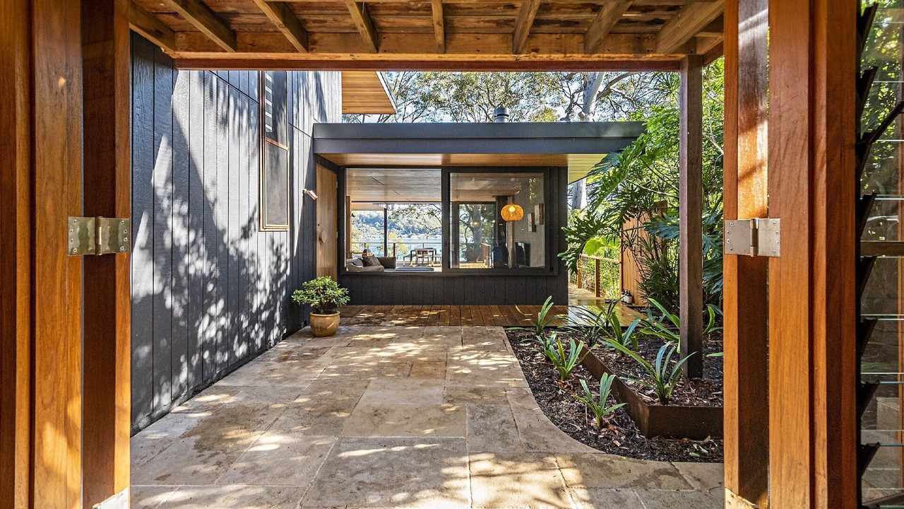 Photo of Patio Balcony in Pretty Beach