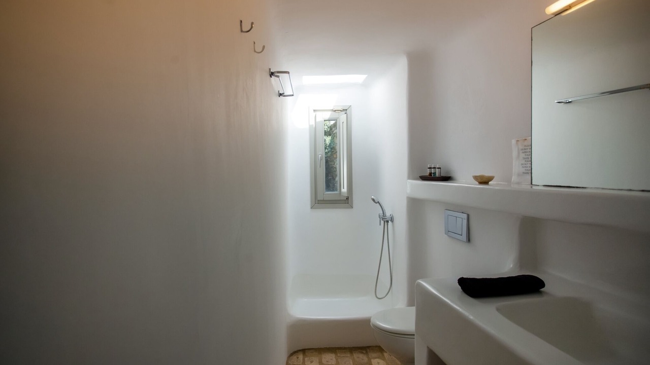 Photo of Bathroom in Drafaki
