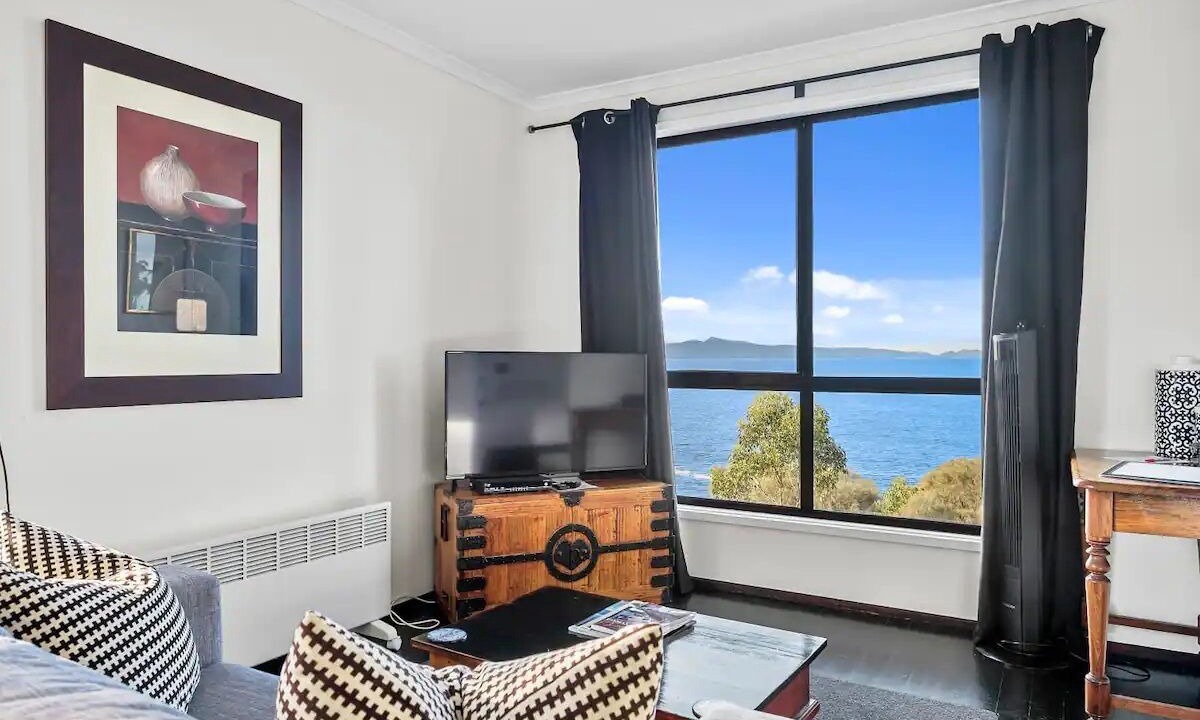 Photo of Livingroom in Rocky Hills