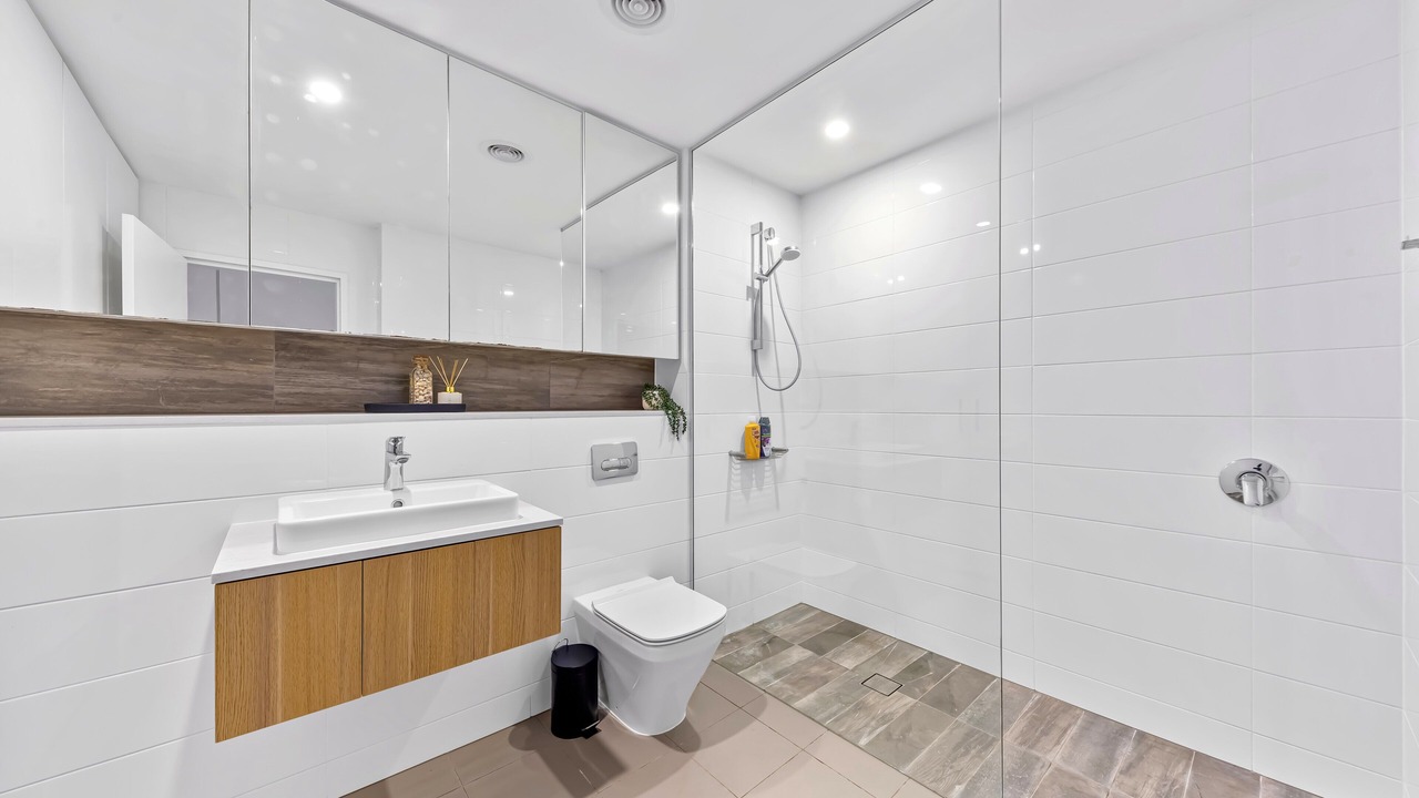 Photo of Bathroom in Petersham North