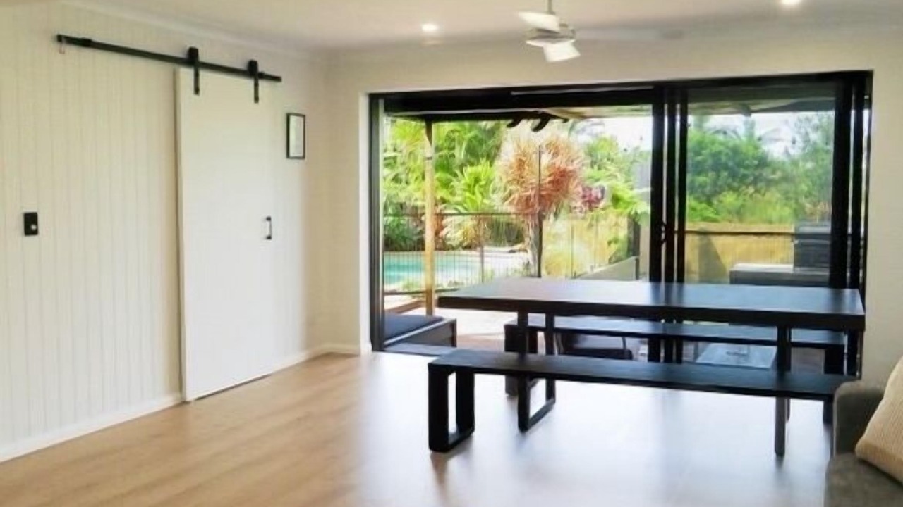 Photo of Livingroom in Moffat Beach