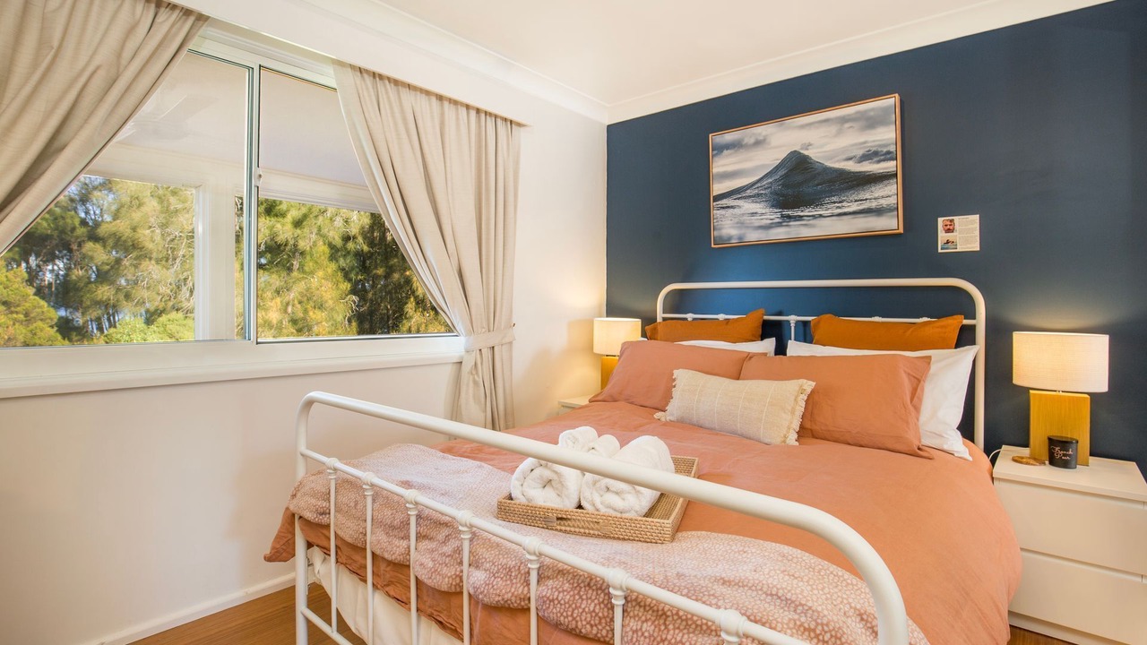 Photo of Bedroom in Basin View