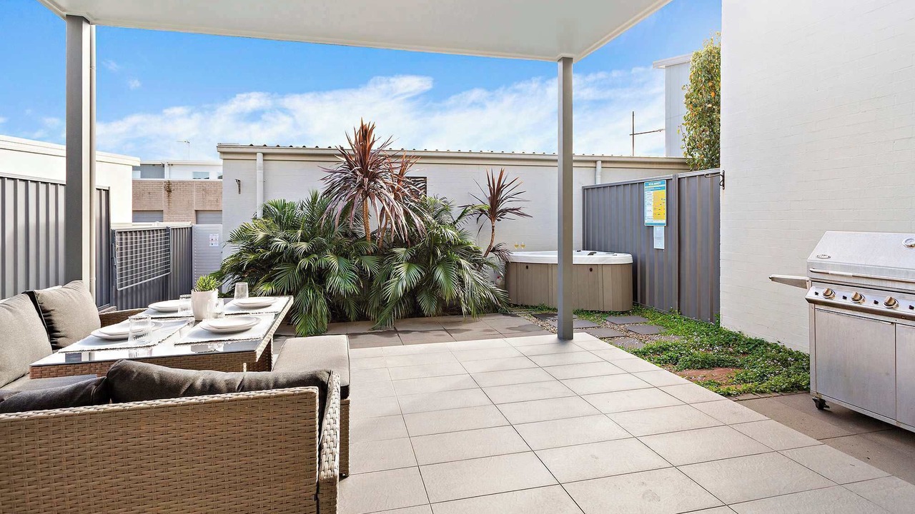 Photo of Outdoor in Shell Cove