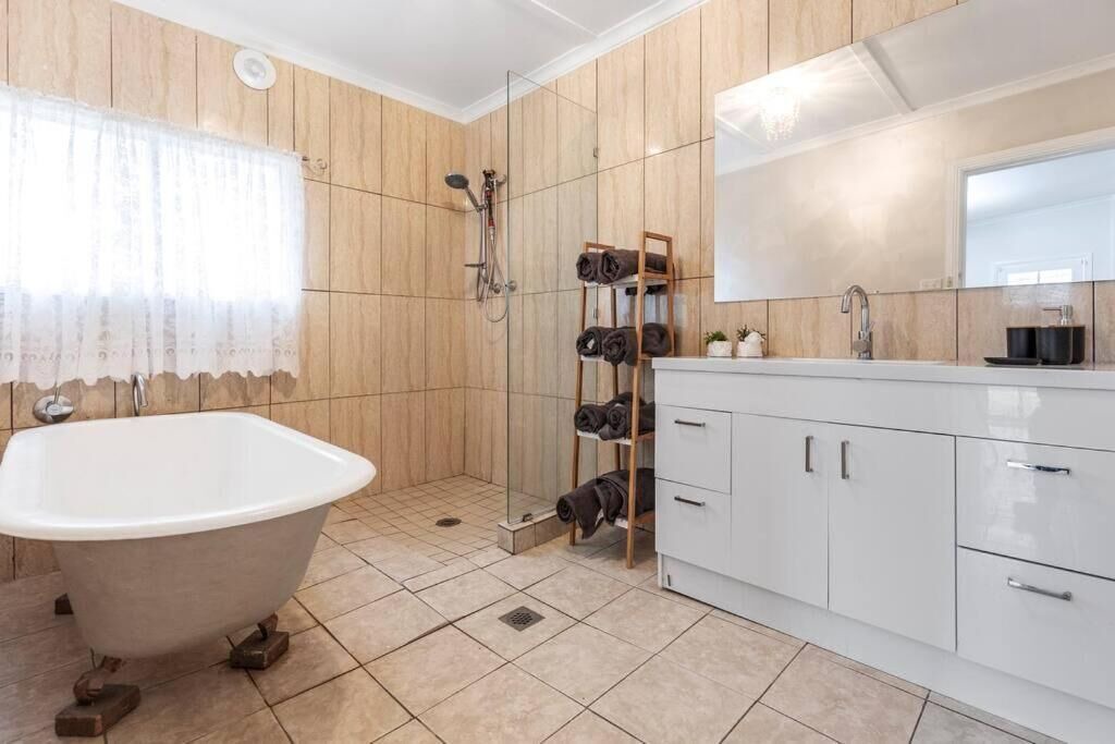 Photo of Bathroom in Lake Albert