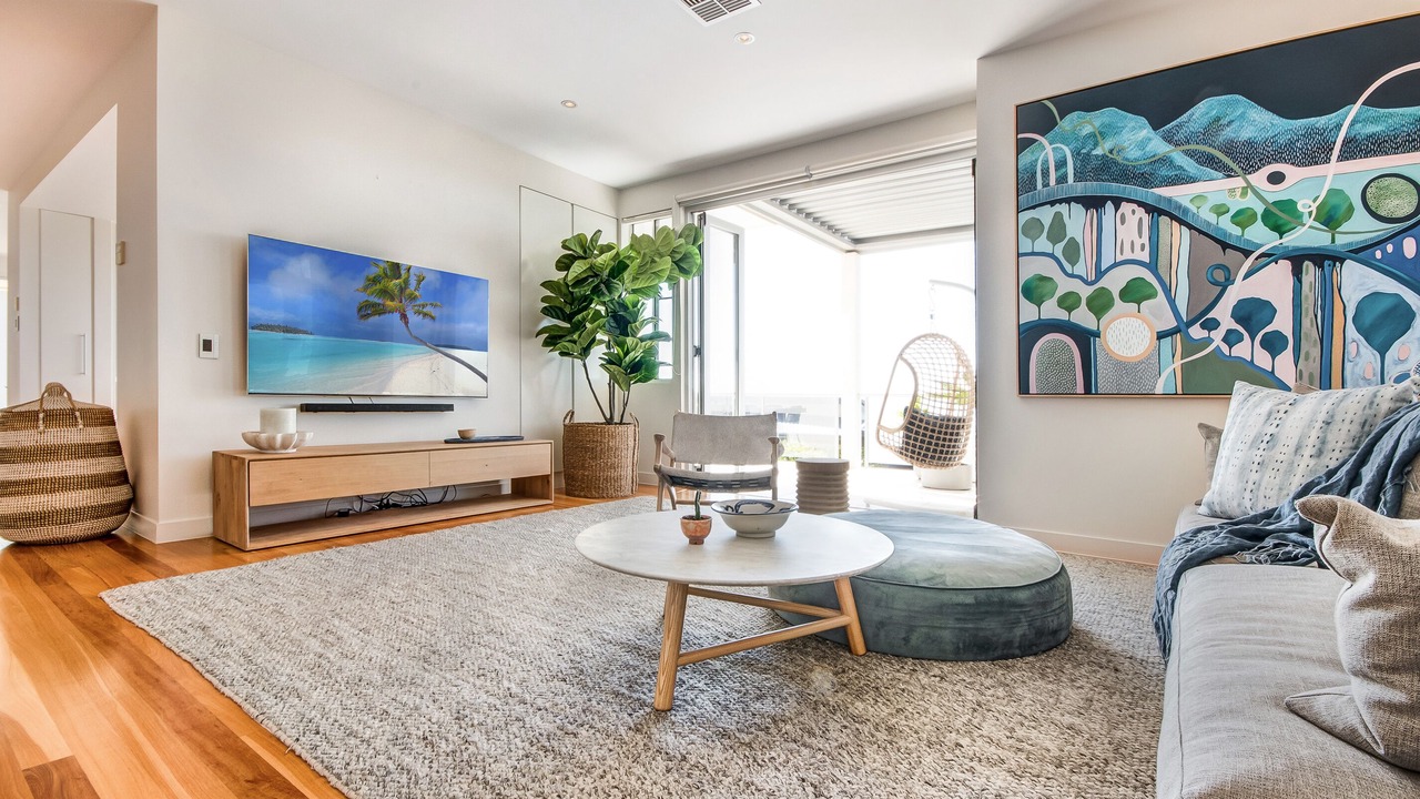 Photo of Livingroom in Castaways Beach