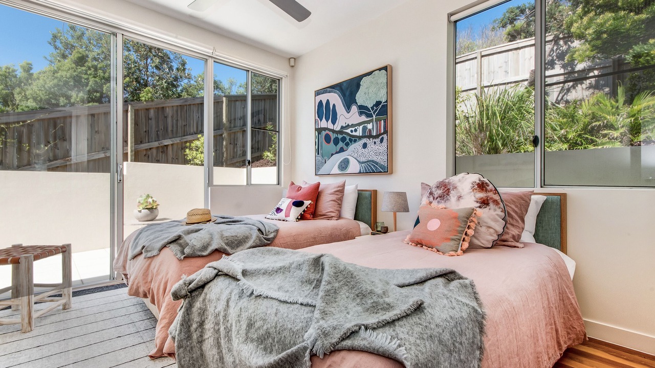 Photo of Bedroom in Castaways Beach