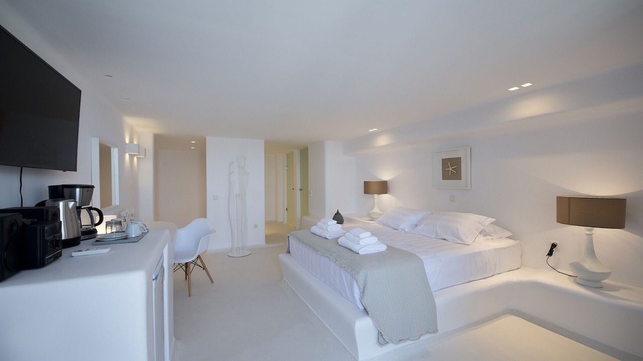 Photo of Bedroom in Tourlos