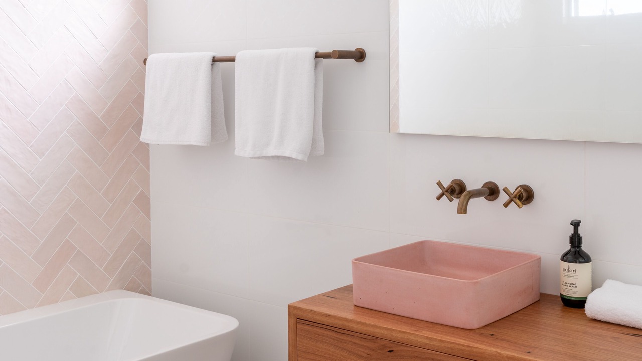 Photo of Bathroom in Aberdare