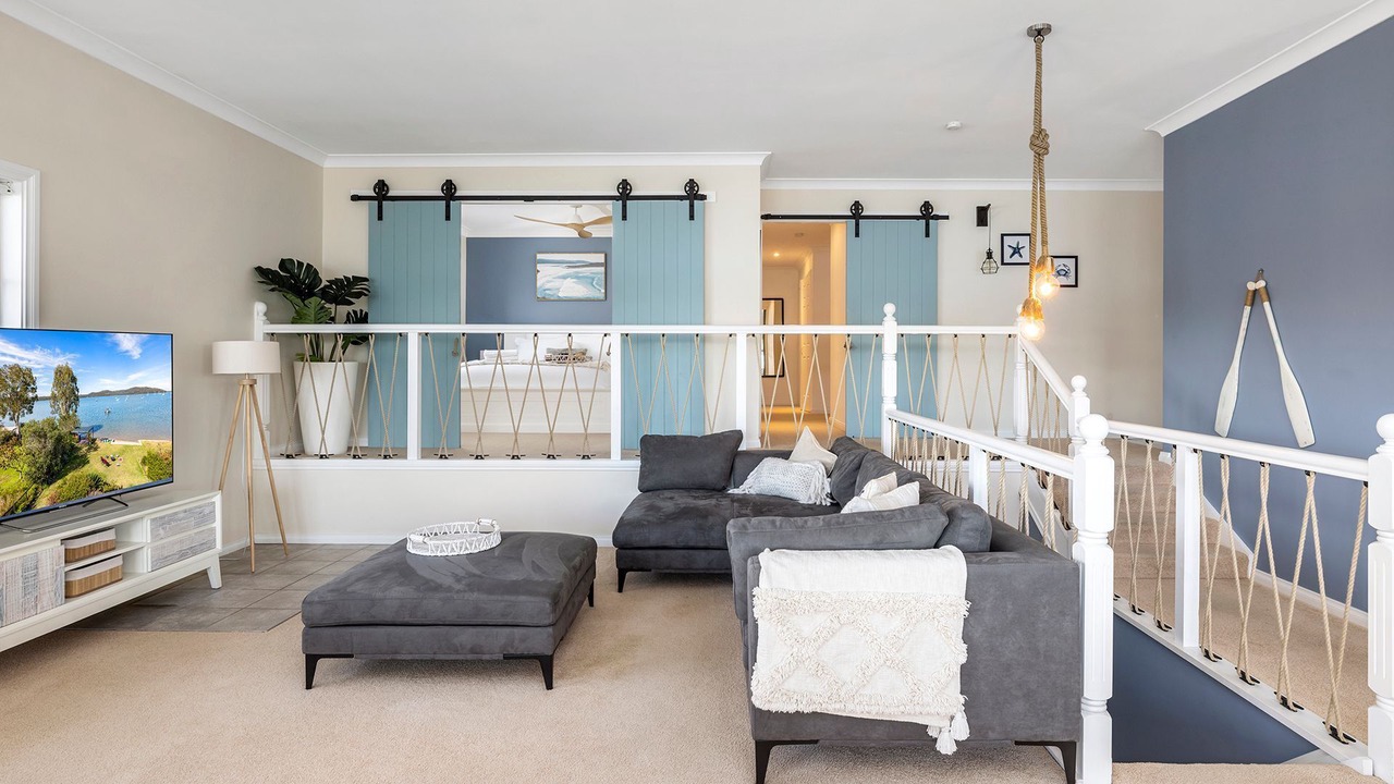 Photo of Livingroom in North Arm Cove