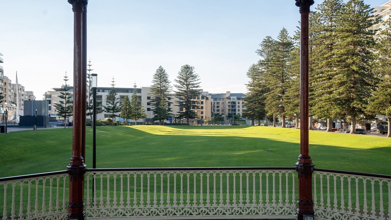 Photo of Outdoor in Glenelg