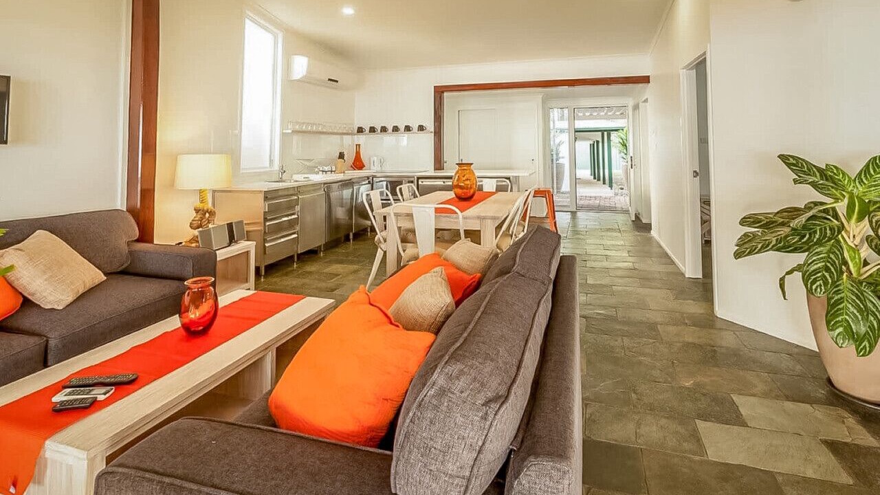 Photo of Livingroom in Holloways Beach