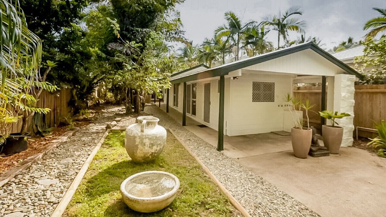 Photo of Outdoor in Holloways Beach