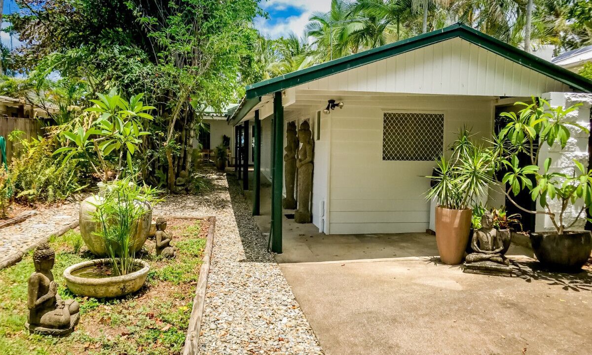 Photo of Outdoor in Holloways Beach