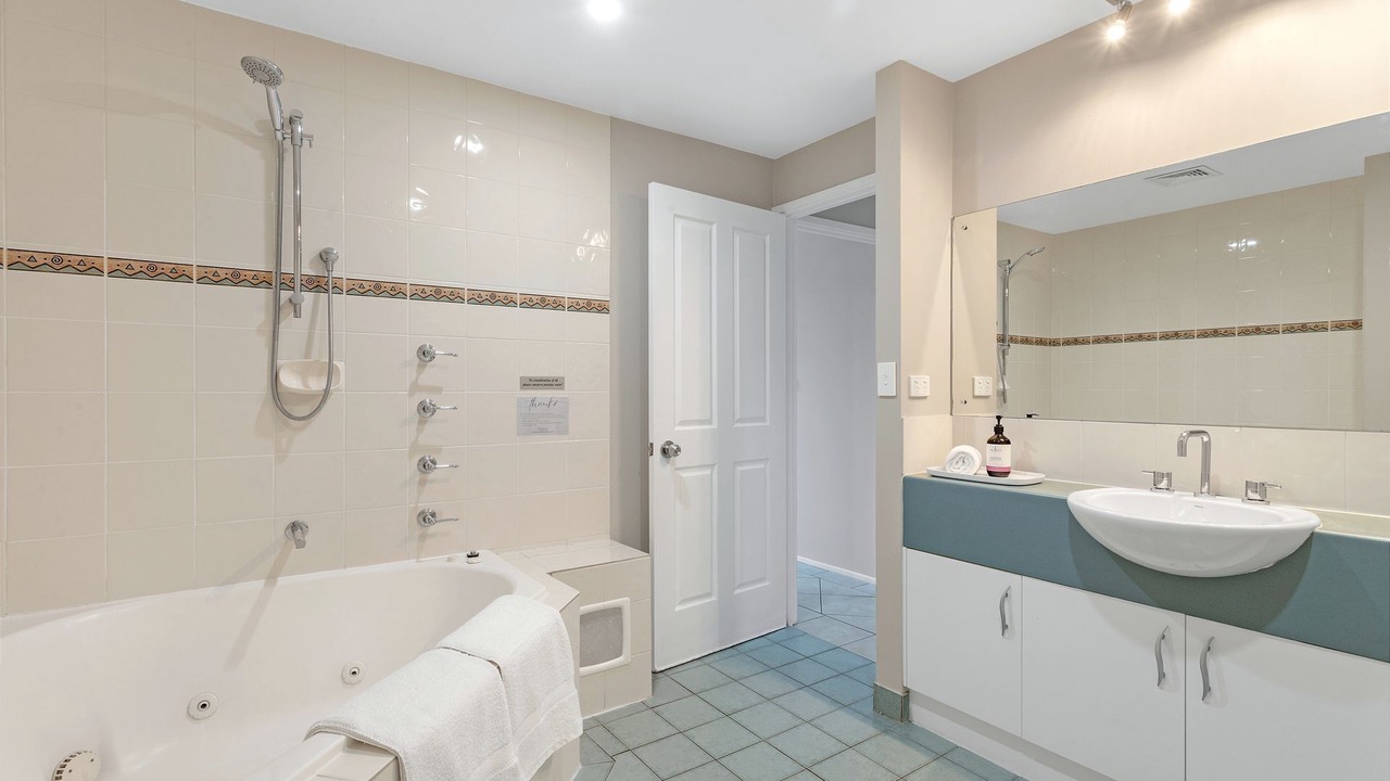 Photo of Bathroom in Huskisson