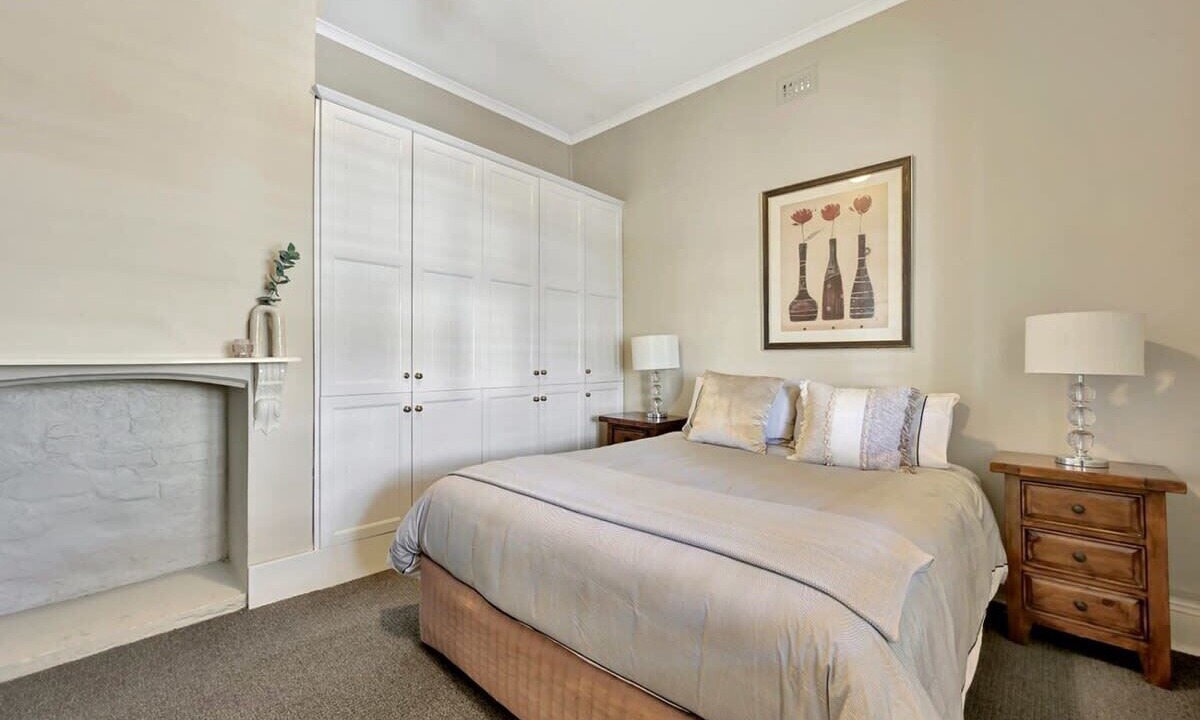Photo of Bedroom in Orange