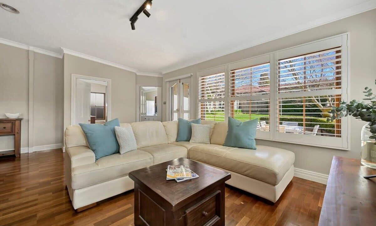 Photo of Livingroom in Orange